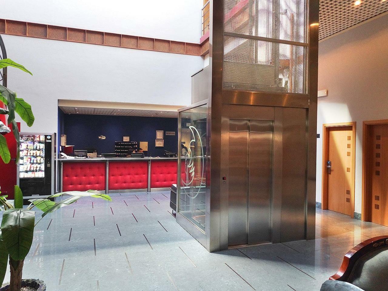 Hotel Fabrik Humanes de Madrid Dış mekan fotoğraf