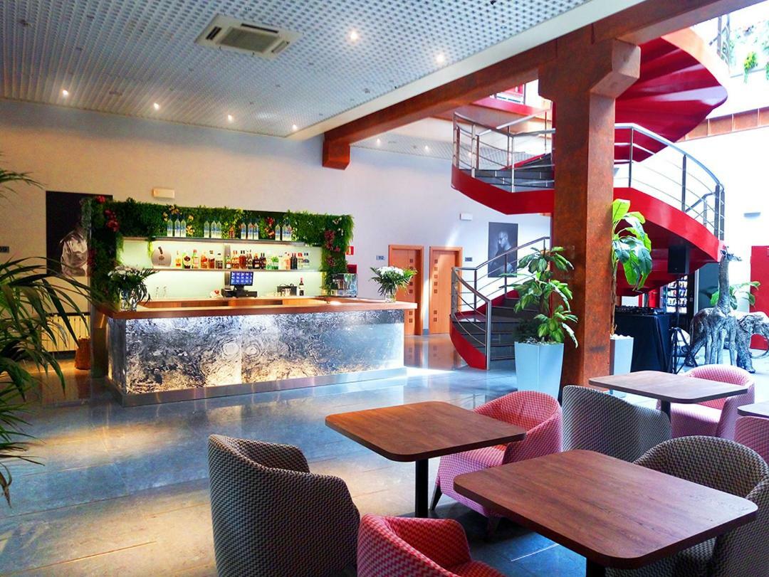 Hotel Fabrik Humanes de Madrid Dış mekan fotoğraf